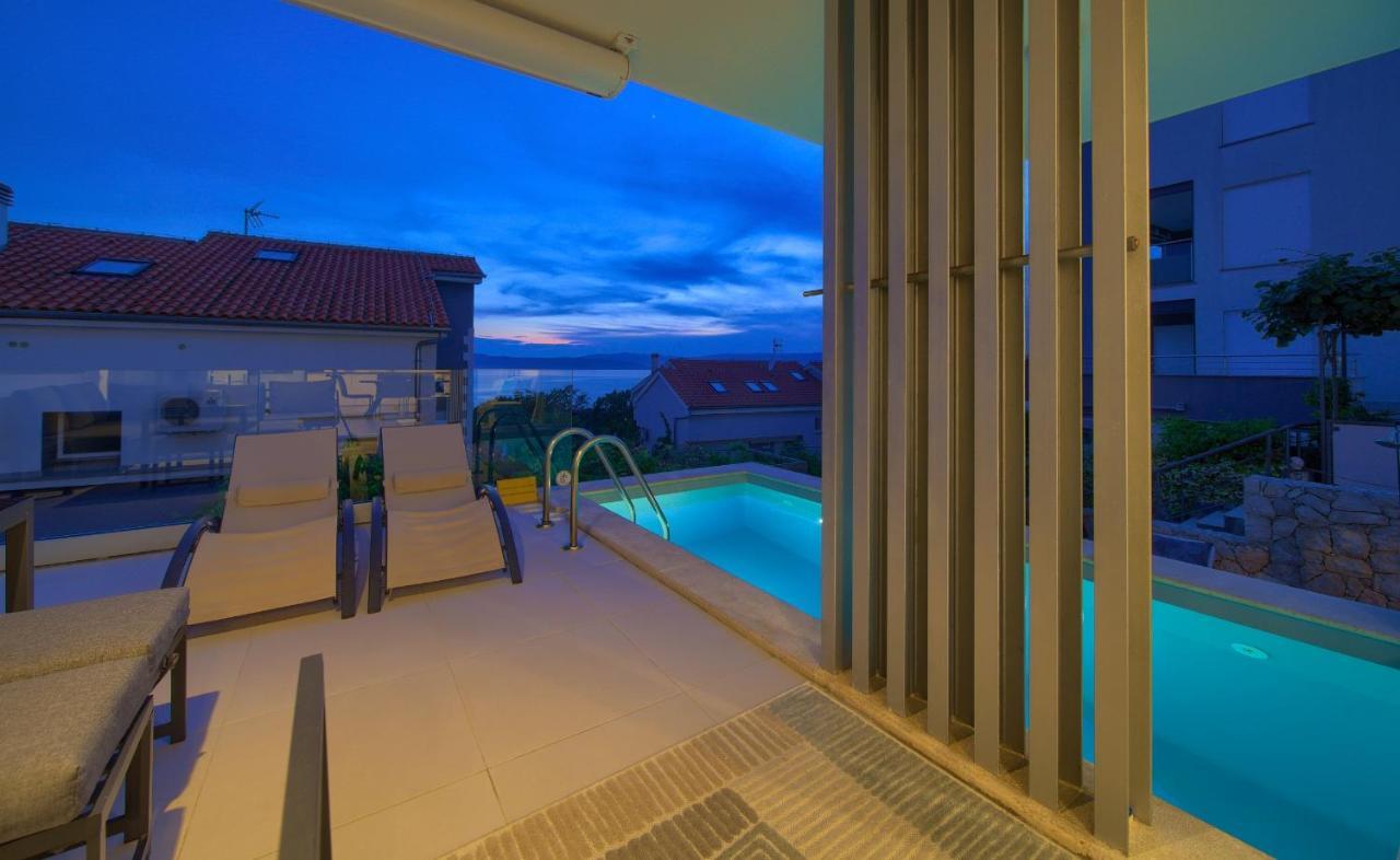 Villa Solis Lacus Modern Apartment - Private Heated Pool - Smart Tv Sky X - Free Parking Njivice Exterior foto